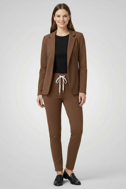 Lila | Chic Trouser Set with Lapel Collar