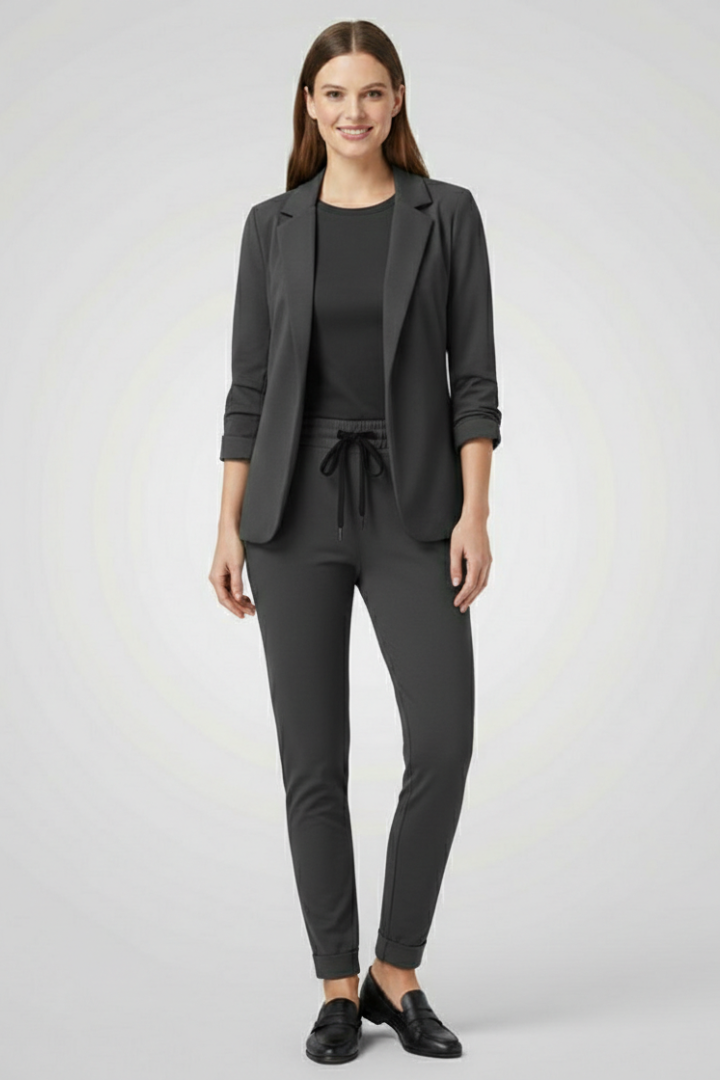 Lila | Chic Trouser Set with Lapel Collar
