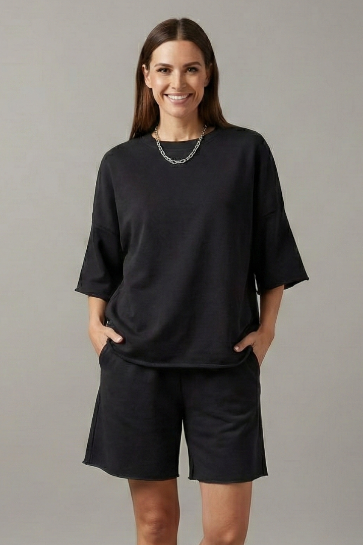 Luna | Chic Two-Piece Crop Top and Drawstring Shorts Set