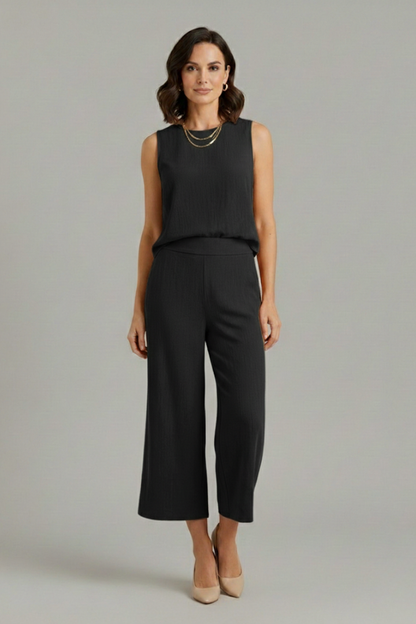 Lila | Sleek Sleeveless Top & Cropped Trousers Set