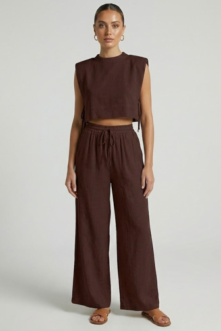 Lila | Chic Two Piece Set with Sleeveless Top and Wide Leg Pants