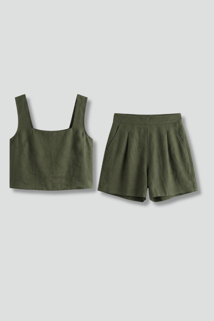 Lila | Chic Square Neck Two Piece Set with Pleated Shorts