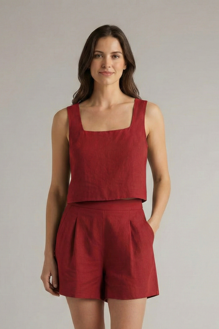 Lila | Chic Square Neck Two Piece Set with Pleated Shorts