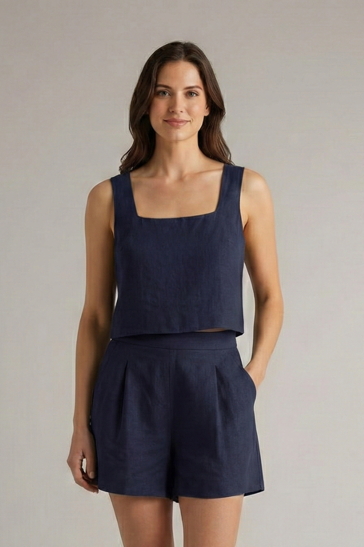 Lila | Chic Square Neck Two Piece Set with Pleated Shorts