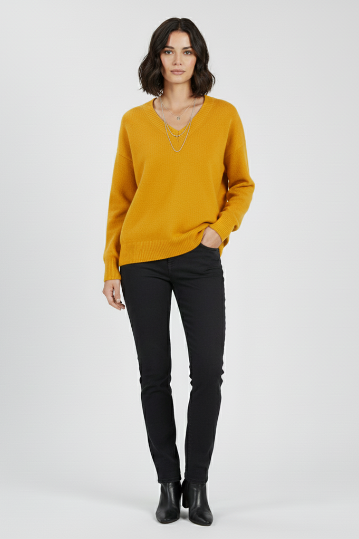 Lila | Luxe V-Neck Pullover Sweater