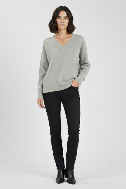 Lila | Luxe V-Neck Pullover Sweater