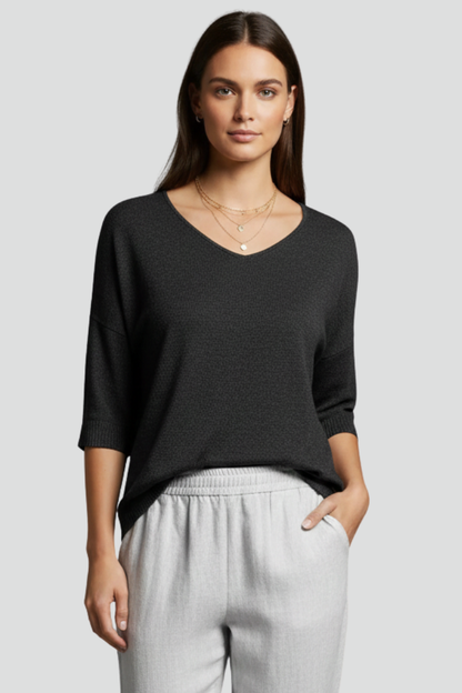 Lila | V-Neck Relaxed Top with Short Sleeves