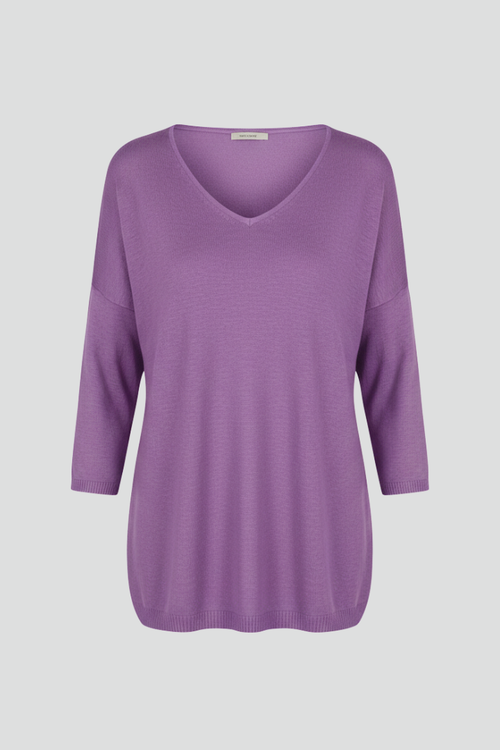 Lila | Elegant V-Neck Elbow Sleeve Top