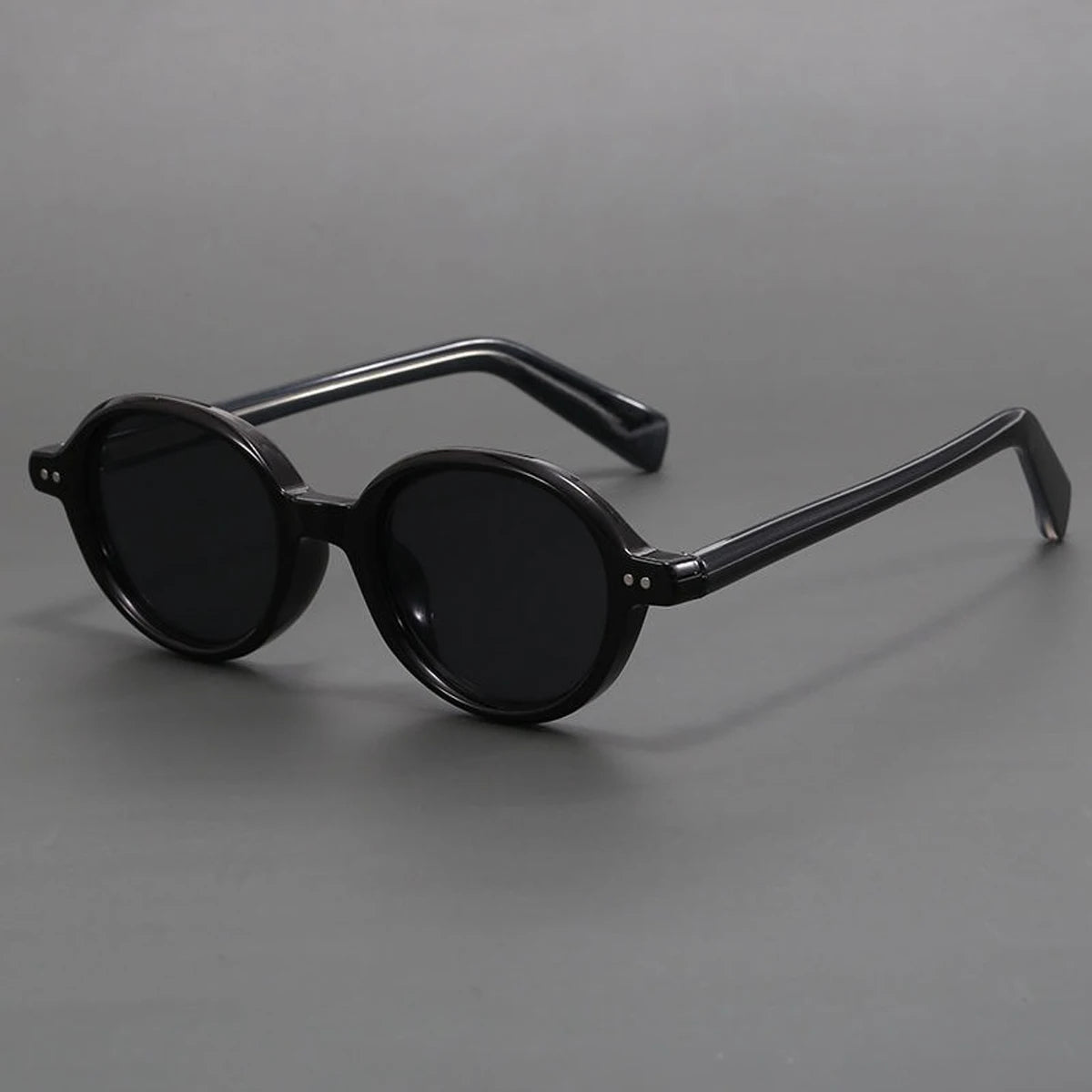 Octavian | Sleek Verona Oval Sunglasses