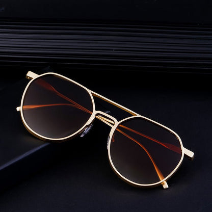Vivienne | Chic Round Retro Shades