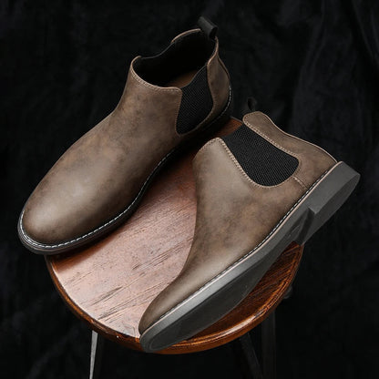 Everett | Timeless Chelsea Boots