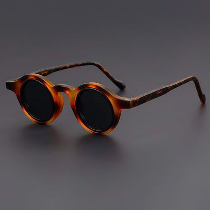Vivienne | Retro Round Sunglasses