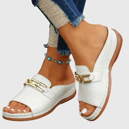 Luna | Chic Chain-Strap Platform Slide Sandals