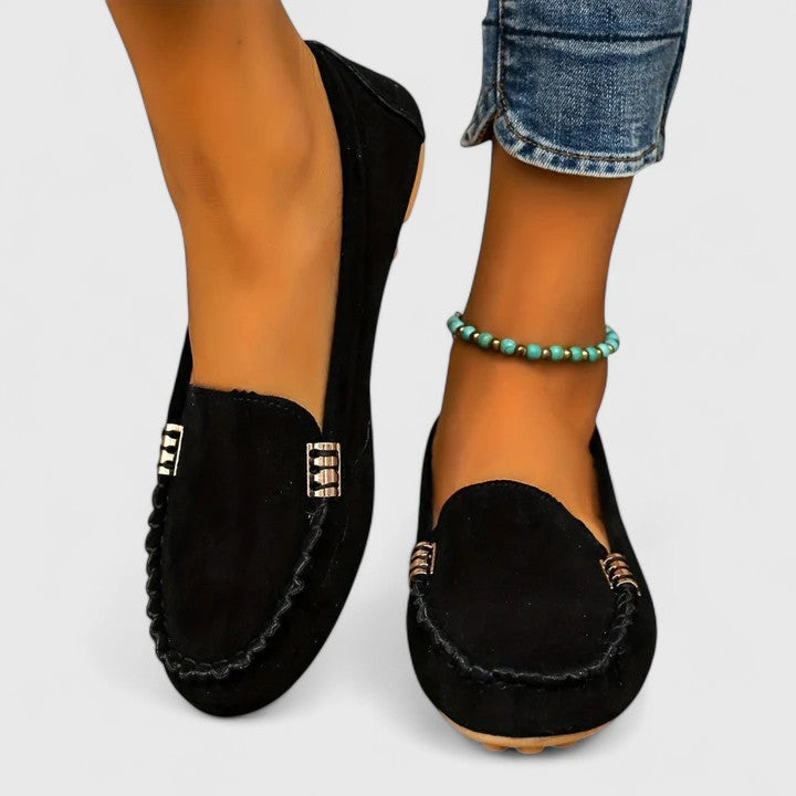 Lena | Chic Moc-Toe Loafers with Metal Accents