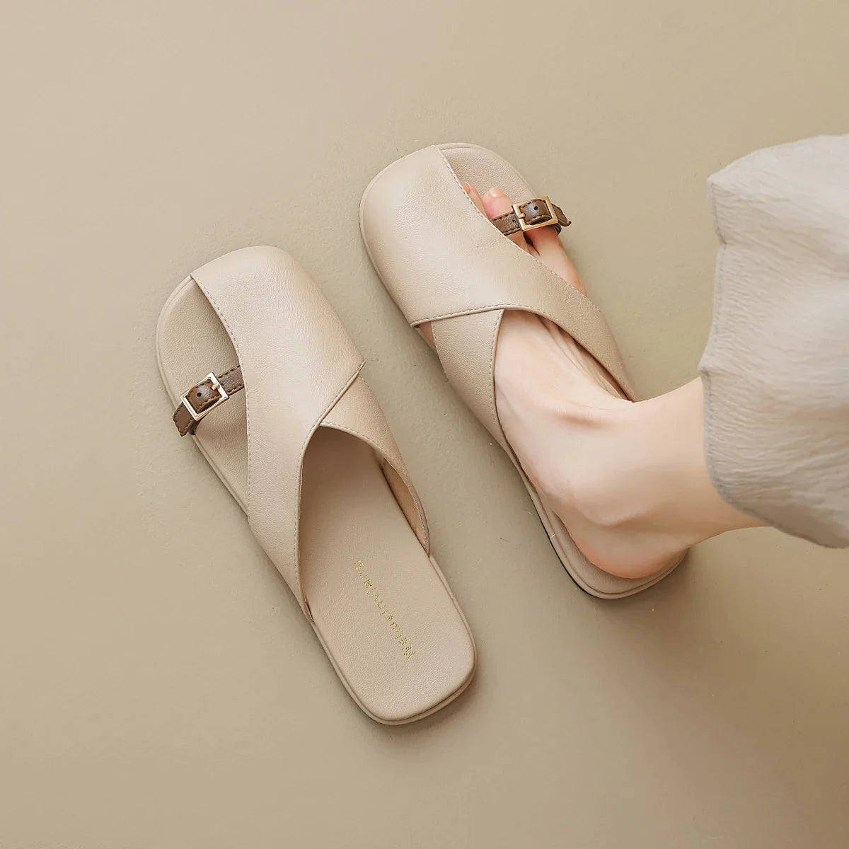 Lila | Chic Open Toe Crossover Strap Sandals