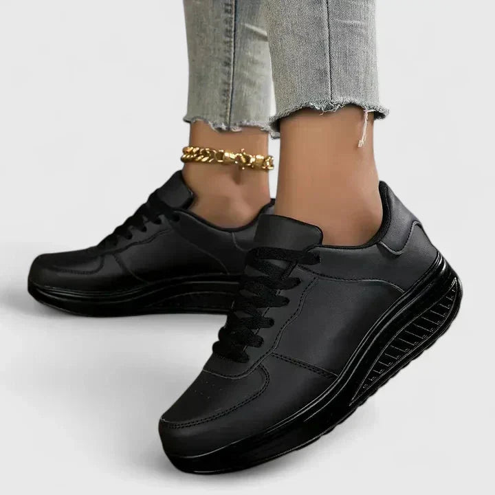 Isla | Chic Platform Lace-Up Sneakers