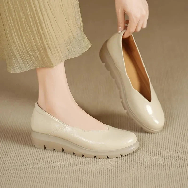 Lena | Chic Round Toe Slip-On Platform Flats